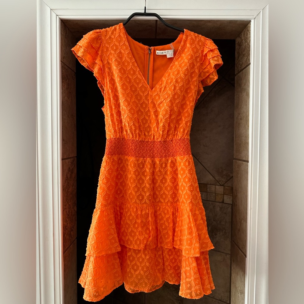 Alice & Olivia orange mini dress size 2 worn twice